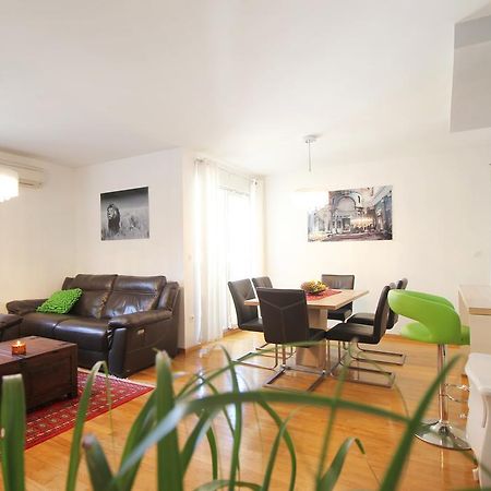 Apartment Marieta Split Bagian luar foto