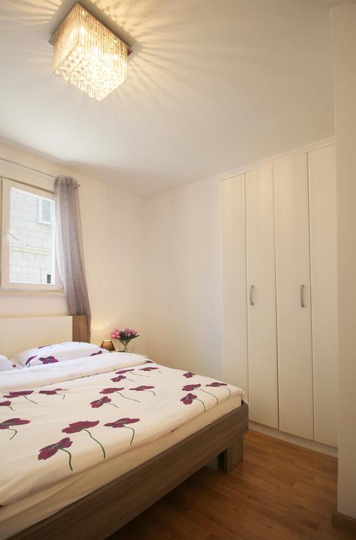 Apartment Marieta Split Bagian luar foto