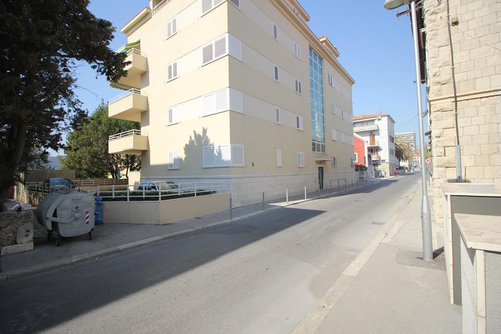 Apartment Marieta Split Bagian luar foto