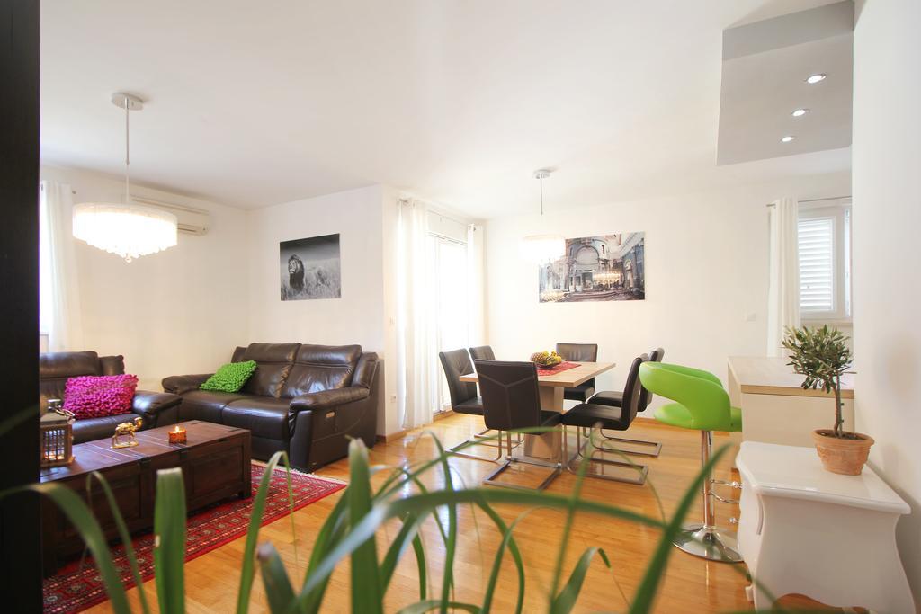 Apartment Marieta Split Bagian luar foto